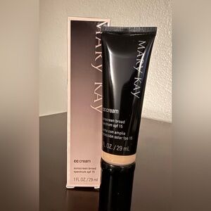 Mary Kay CC Cream Sunscreen Broad Spectrum SPF 15 | Lightweight Color Correcting